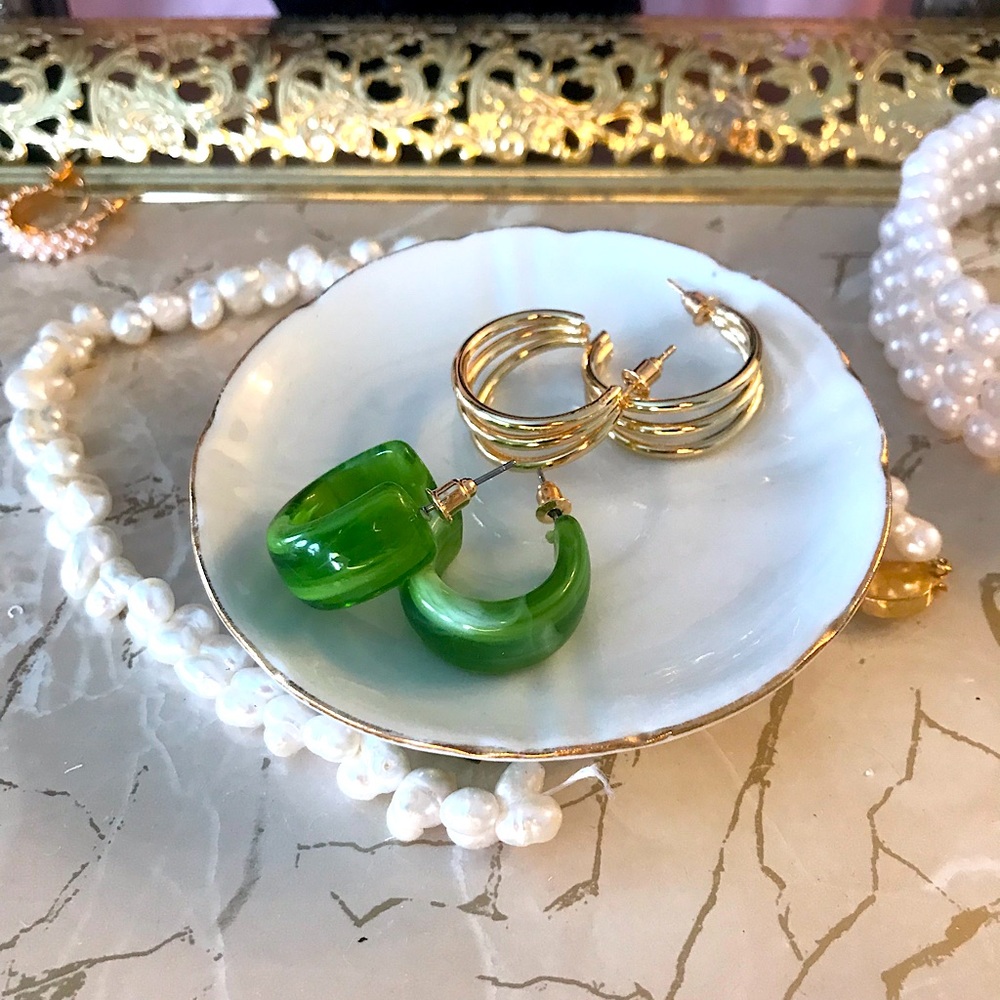 2 Pairs of wild fable Gold Tone & Faux Jade Earrings 💚✨